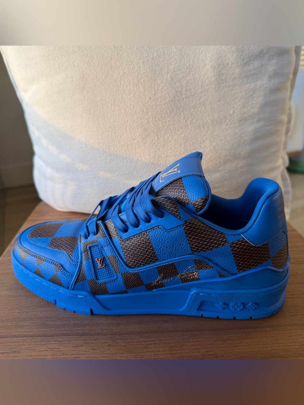 Louis Vuitton Electric Blue Lace-Up Low-Top Sneaker